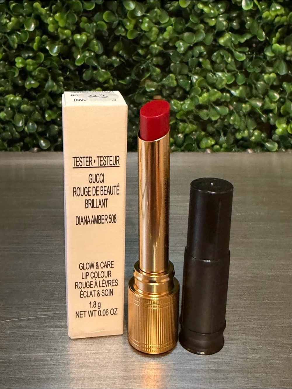 Gucci Rouge de Beauté Brillant Lipstick - Red (Diana Amber 508)